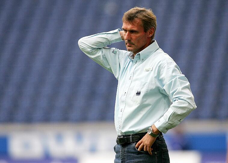 Rudi Bommer
1860-Trainer vom 01.07.2004 - 04.12.2004