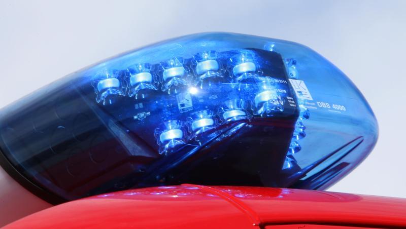 Das Blaulicht einer Feuerwehr leuchtet. Foto: Stephan Jansen/dpa/Symbolbild Das Blaulicht einer Feuerwehr leuchtet. Foto: Stephan Jansen/dpa/Symbolbild