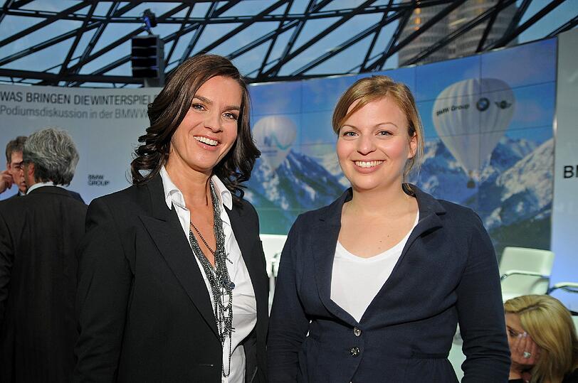 Charme-Offensive für (oder gegen) Olympia: Katarina Witt, OB Christian Ude, Joschka Fischer, Katharina Schulze und Christian Stückl diskutieren über Olympia 2018. AZ-Chefredakteur Arno Makowsky und BR-Moderatorin Ursula Heller führten durch die Diskussion. Die Bilder des spannenden Abends.