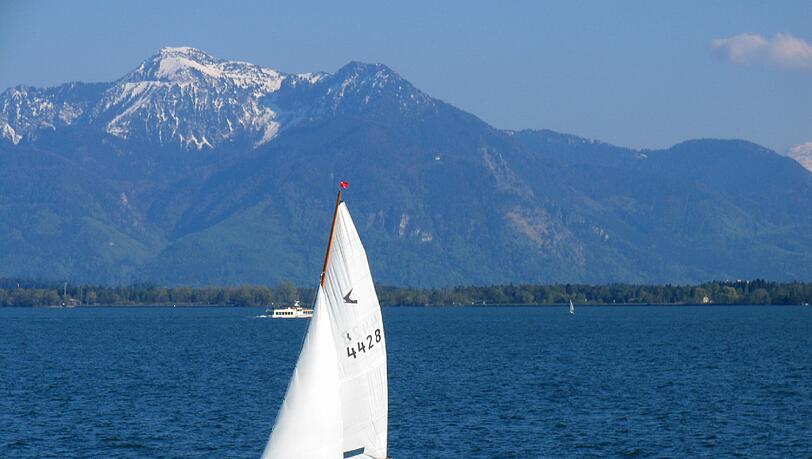 Eine Panzerfaust aus dem Zweiten Weltkrieg hat die Wasserschutzpolizei im oberbayerischen Prien aus dem Chiemsee geborgen. (Symbolbild) Eine Panzerfaust aus dem Zweiten Weltkrieg hat die Wasserschutzpolizei im oberbayerischen Prien aus dem Chiemsee geborgen. (Symbolbild)