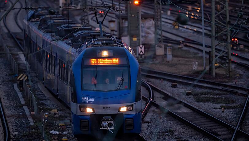 Die BRB ist von Bauarbeiten am Bahnnetz betroffen. (Archivbild) Die BRB ist von Bauarbeiten am Bahnnetz betroffen. (Archivbild)