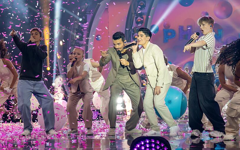Wer ein großer Entertainer sein will, muss auch mit den Kleinen können: Giovanni Zarrella zeigt, wie's geht. Wer ein großer Entertainer sein will, muss auch mit den Kleinen können: Giovanni Zarrella zeigt, wie's geht.