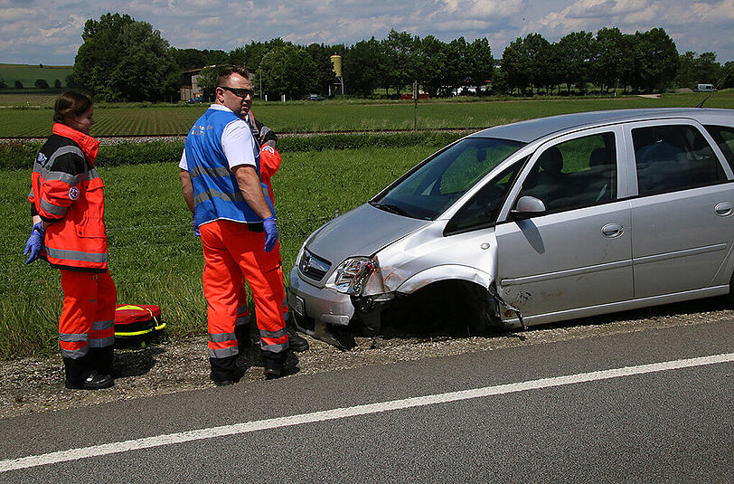 Bilder von der Unfallstelle am Autobahnende Heldenstein.