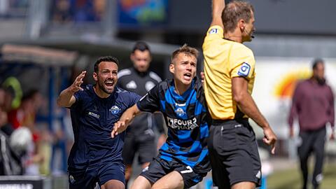 Sowohl Trainer Paderborns Ralf Kettemann als auch Filip Bilbija verpassen wohl die Partie gegen N&uuml;rnberg. (Archivbild)