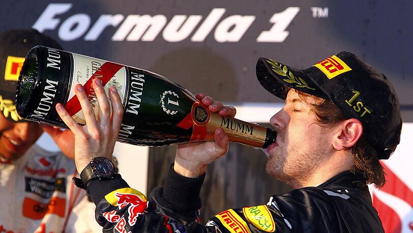Da schmeckt die Siegerpulle - Vettel triumphierte in Australien. Da schmeckt die Siegerpulle - Vettel triumphierte in Australien.
