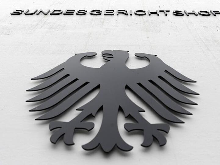 Können Autokäufer ihren Darlehensvertrag noch Jahre später widerrufen? Der BGH prüft dazu zwei Fälle.