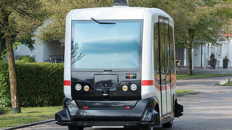 Der autonome Bus in Bad Birnbach. Am Mittwoch startet er im regulären Pendelbetrieb.
