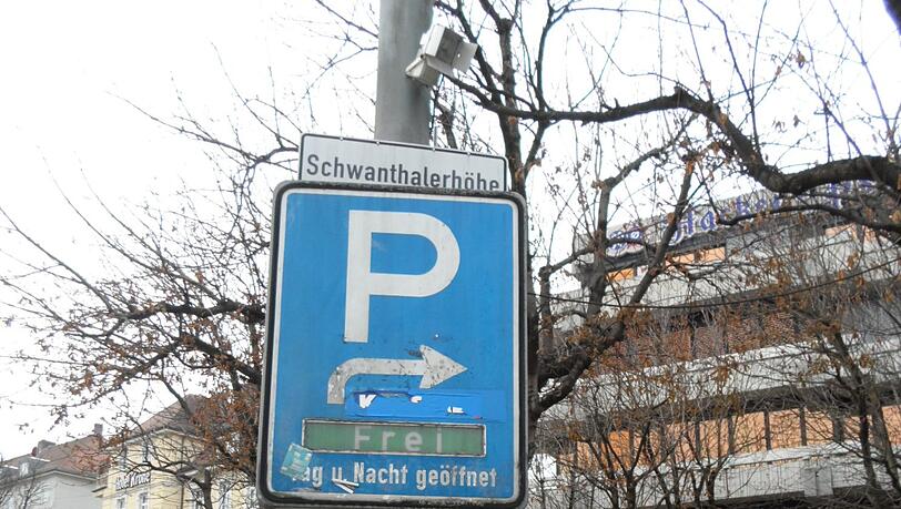 Ersehnte Parkflächen sind nun auf der Schwanthalerhöhe für die Anwohner freigeworden. Wie die ehemaligen Verkaufsflächen jetzt aussehen, sehen Sie hier. Ersehnte Parkflächen sind nun auf der Schwanthalerhöhe für die Anwohner freigeworden. Wie die ehemaligen Verkaufsflächen jetzt aussehen, sehen Sie hier.