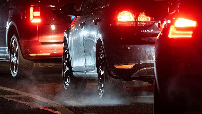 Um die Zukunft des Autos wird auf EU-Ebene leidenschaftlich gestritten. (Symbolbild) Um die Zukunft des Autos wird auf EU-Ebene leidenschaftlich gestritten. (Symbolbild)