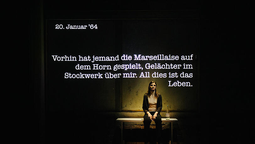 Eva Bay in &bdquo;Das Ereignis&ldquo; nach dem Buch von Annie Ernaux.