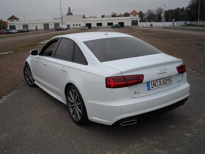 Der Audi A6 ist nach seinem Facelift komplett und im Detail moderner und fescher denn je.