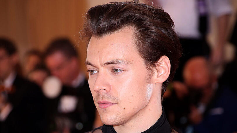 Sänger und Schauspieler Harry Styles bei der Met Gala 2019 in New York