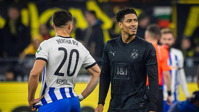 Borussia Dortmund lief zuletzt in einem Sondertrikot mit dem Namen "Kohle und Stahl" auf. Borussia Dortmund lief zuletzt in einem Sondertrikot mit dem Namen "Kohle und Stahl" auf.