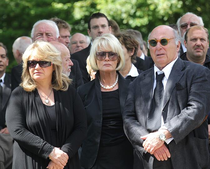 Alexandra Schörghuber mit Doris und Roland Kuffler