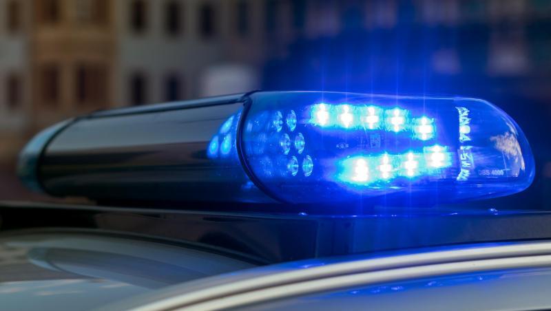 Außer einer 25-Jährigen aus Kamerun und ihrem dreijährigen Kleinkind konnte die Polizei den Angaben zufolge keinen der Mitreisenden mehr finden. (Symbolbild)