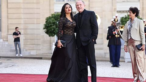 Salma Hayek mit ihrem Ehemann François-Henri Pinault beim Staatsbankett im Élysée-Palast.