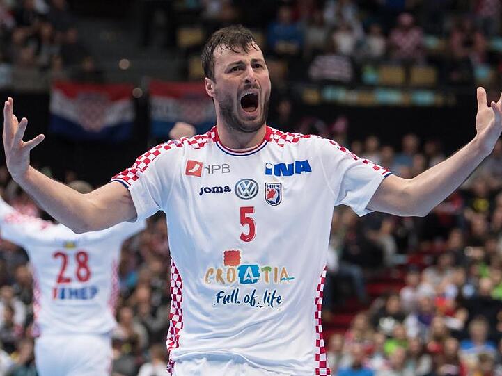 Handball: WM, Island - Kroatien. Spieltag in der Olympiahalle. Domagoj Duvnjak von Kroatien jubelt über seinen Treffer. Foto: Sven Hoppe