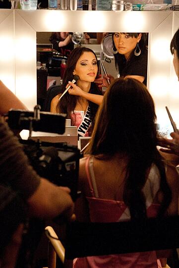 Valeria Bystritskaia ist Miss Germany 2011. Für die Wahl zur Miss Universe bereitet sie sich im Hilton Sao Paulo Murumbi in Brasilien auf die Anprobe vor.