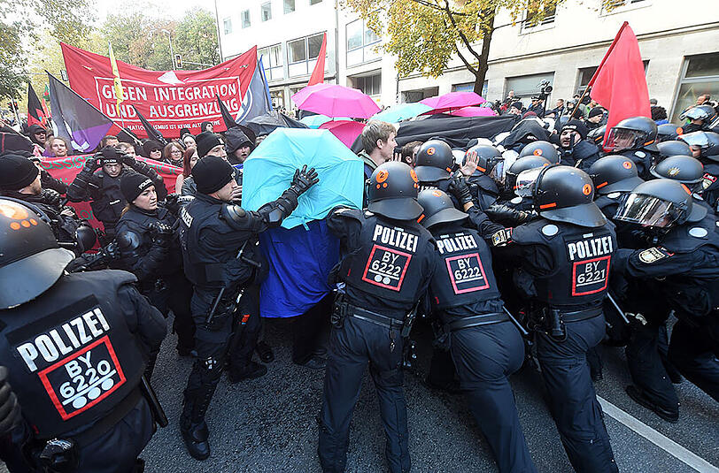 Laut Polizei gab es insgesamt elf Festnahmen im Rahmen der Demo gegen das Integrationsgesetz der CSU.