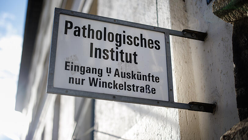 Die Frau arbeitete in der Pathologie des LMU Klinikums. In welcher Funktion ist unklar. Die Frau arbeitete in der Pathologie des LMU Klinikums. In welcher Funktion ist unklar.