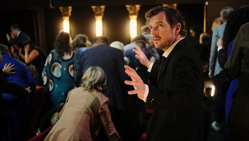 "Tatort: Verblendung": Sebastian Bootz (Felix Klare) schätzt die Chance ab, in die überaus gefährliche Situation einzugreifen. "Tatort: Verblendung": Sebastian Bootz (Felix Klare) schätzt die Chance ab, in die überaus gefährliche Situation einzugreifen.