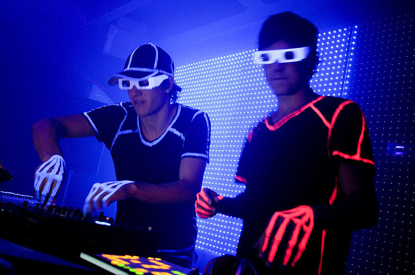Party-Pics der Woche: Nacht der Helden feat. Laserkraft 3D im Mach 1