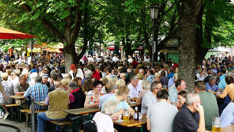 Am Viktualienmarkt kann man gleichzeitig shoppen und relaxen.