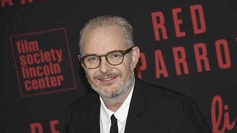 Regisseur Francis Lawrence kommt 2018 zur Premiere des Agenten-Thrillers "Red Sparrow" in New York. Lawrence soll die Vorgeschichte der Fantasy-Saga "Tribute-von-Panem" inszenieren.