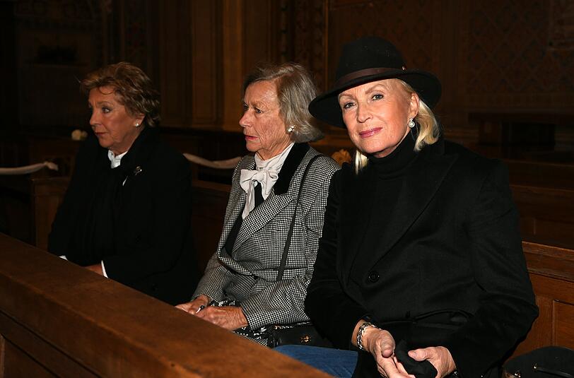 Christa von Preussen und Susi von Wechmar (rechts).