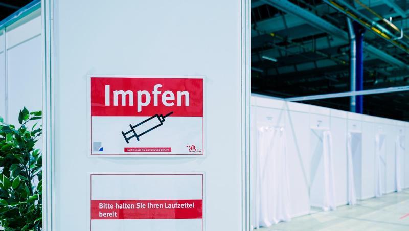 Für Geimpfte und für Genesene könnte es Ausnahmen von den Kontakt- und Ausgangsbeschränkungen geben.