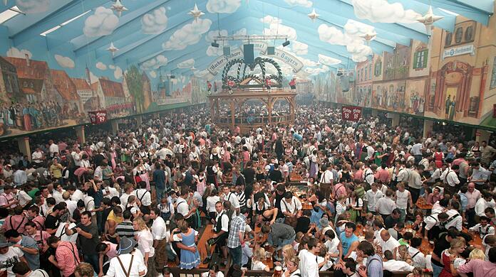 Eigenverantwortung oder Superspreader-Event mit weltweiten Folgen? Das Oktoberfest wird heuer kontrovers diskutiert.