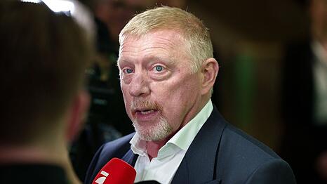 Boris Becker bleibt TV-Experte und m&ouml;chte nicht mehr Tennistrainer werden.