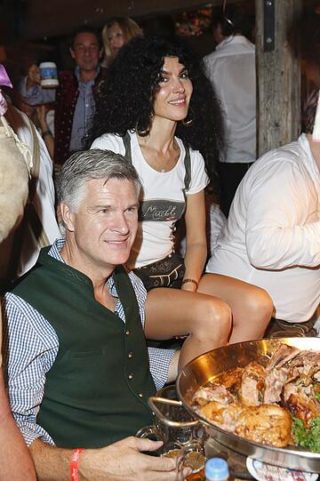 Janine White mit Freund Andreas Rüter.