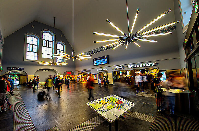 Der renovierte Bahnhof von Marburg.