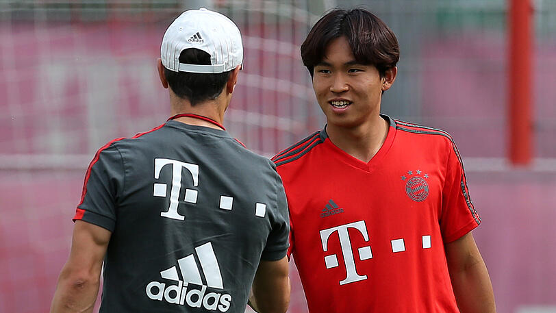 Woo-Yeong Jeong (Angriff): Der Südkoreaner kam Anfang des Jahres 2018 zum FC Bayern und kostete wohl auch eine Ablösesumme von mehreren hunderttausend Euro. Der Flügelspieler wird in der kommenden Saison vermutlich zur Regionalliga-Mannschaft stoßen.