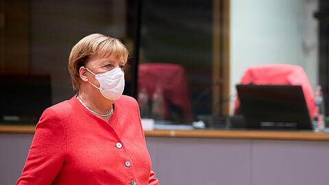 Angela Merkel hat sich mit den Ministerpräsidenten auf neue Corona-Maßnahmen geeinigt.