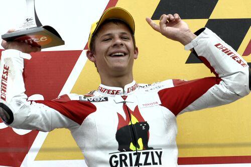 Jubeln will Stefan Bradl noch öfters. Zeit hat er: Er ist erst 18.