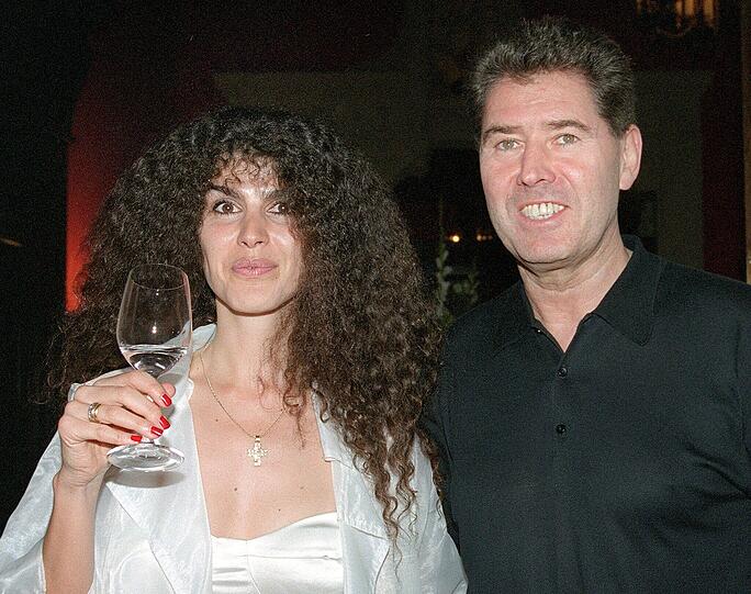 Musikproduzent Jack White und Frau Janine an ihrem sechsten Hochzeitstag im Jahr 1999: 2010 trennte sich das Paar nach 17 Ehejahren.