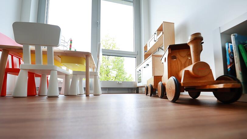 Viele Kinder haben in diesen Räumen noch nicht auf ihren Termin gewartet. Erst seit April läuft der Betrieb in der neuen Kindarztpraxis in Riem. Viele Kinder haben in diesen Räumen noch nicht auf ihren Termin gewartet. Erst seit April läuft der Betrieb in der neuen Kindarztpraxis in Riem.