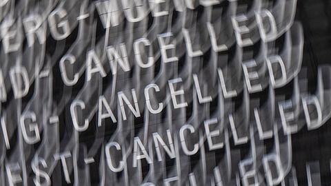 Im vergangenen Jahr sind weniger Beschwerden bei der Schlichtungsstelle Reise und Verkehr eingegangen. (Archivbild)