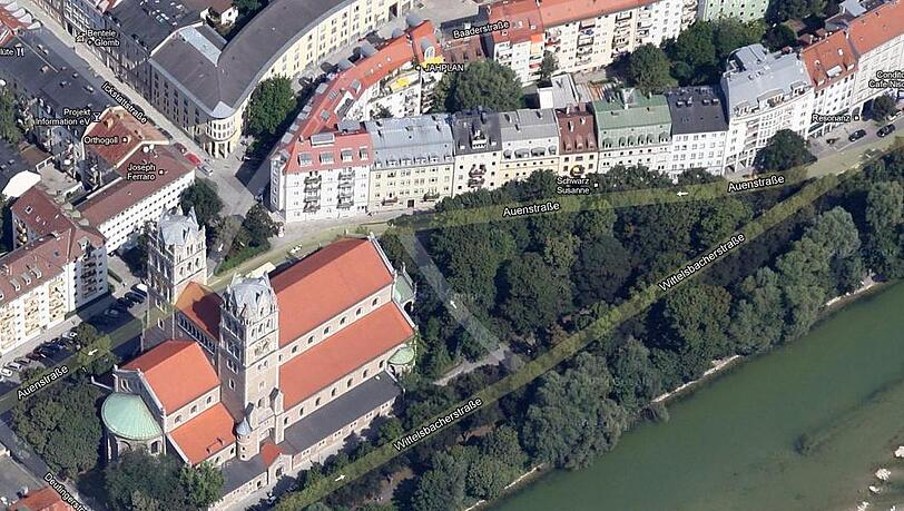 Das grüne Dreieck zwischen Auenstraße und Wittelsbacherstraße ist der Vorplatz der Kirche St. Maximilian. Das grüne Dreieck zwischen Auenstraße und Wittelsbacherstraße ist der Vorplatz der Kirche St. Maximilian.