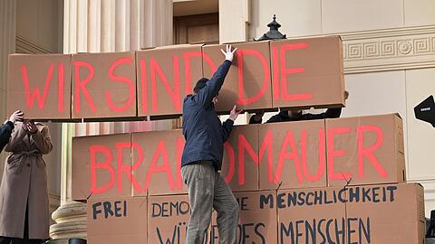 "Die deutsche Brandmauerdebatte verkennt, dass sich hinter der Mauer auch unsere alten W&auml;hlerinnen und W&auml;hler befinden", sagte Albig der Deutschen Presse-Agentur. (Archivbild)