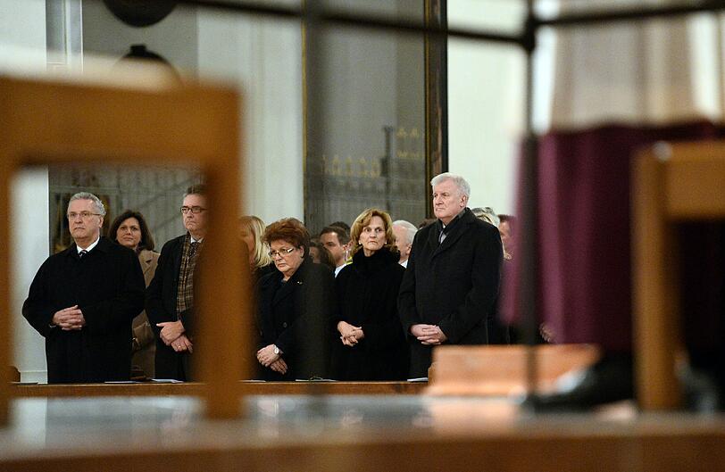 Bilder vom ökomenischen Gottesdienst für die Helfer von Bad Aibling.