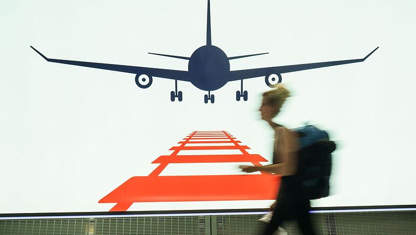 Am Frankfurter Flughafen arbeiten Bahn und Airlines auch zusammen. (Symbolbild)