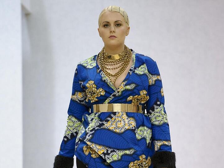 Hayley Hasselhoff zeigt sich auf der London Fashion Week selbstbewusst