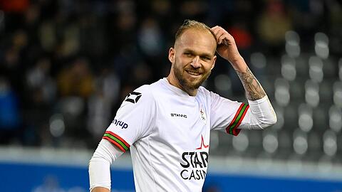 Der Fall Raphael Holzhauser: Für das 1860-Testspiel gegen Kaiserslautern hatte er offenbar eine Gastspielerlaubnis - er wurde aber am Abend von OH Leuven im Ligabetrieb eingesetzt.