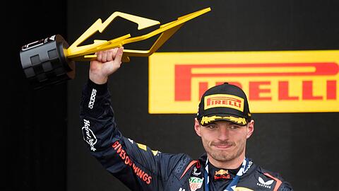Max Verstappen feiert seinen Sieg beim Großen Preis von Kanada.