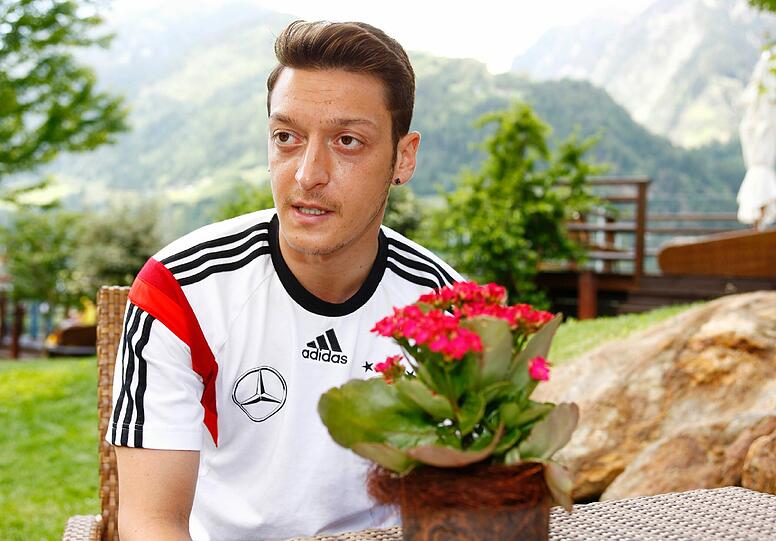 Mesut Özil