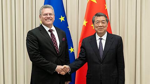 EU-Handelskommissar Sefcovic (l) hatte in China Gespr&auml;che gef&uuml;hrt. (Archivbild)