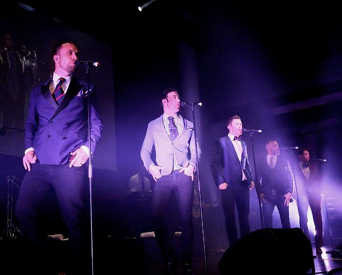 Die Lange Nacht der Musik. Den Auftakt bildeten die "Overtones" in der BMW-Welt.